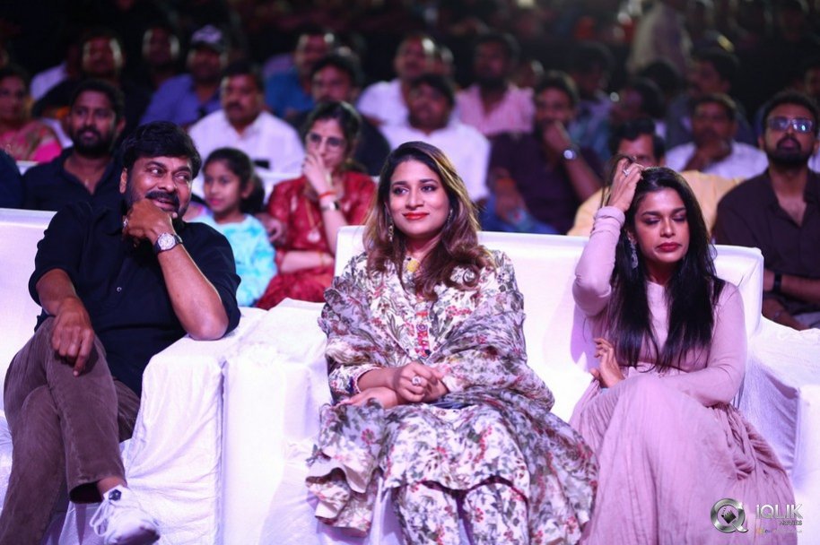 Waltair-Veerayya-Movie-Mega-Mass-Party